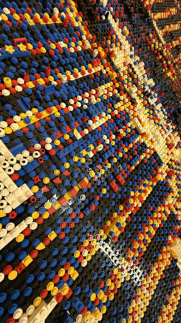 Detail van Illusion of Gold artwork door LEGO® Master Marcel de Jong